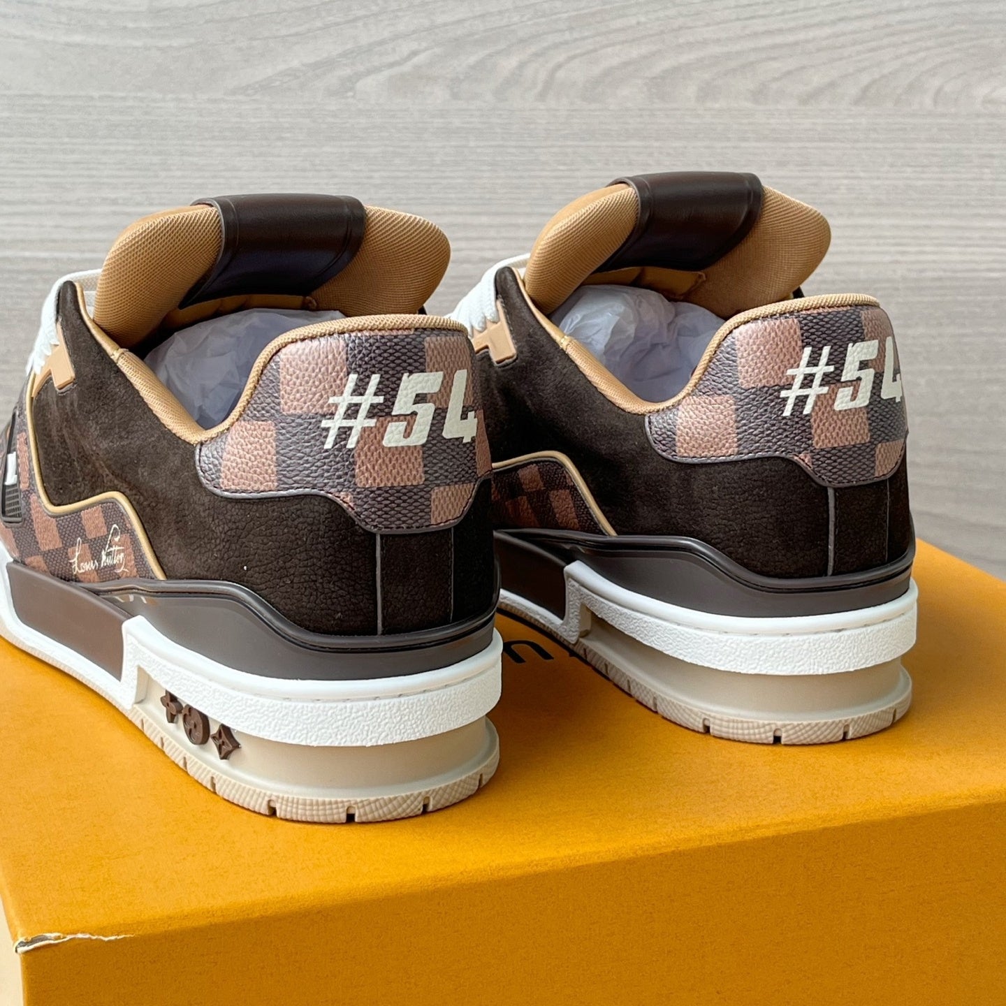 트레이너맥스 스니커즈 (Trainer Max sneakers)