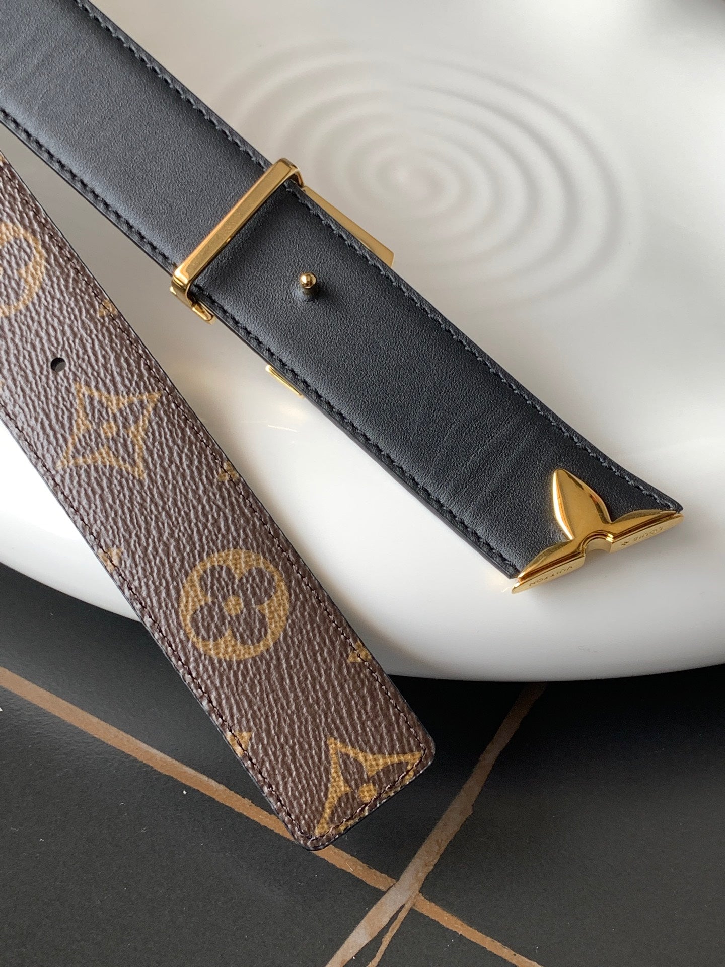 부티크 벨트 (boutique belt)