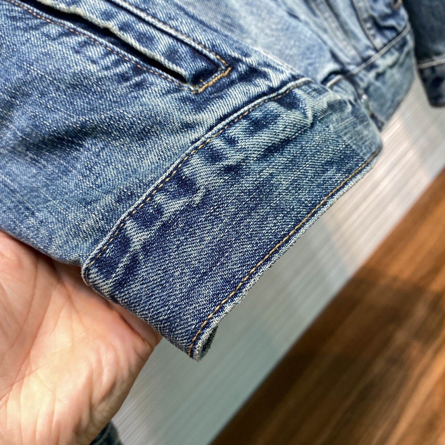 워시드 데님자켓 (Washed denim jacket)