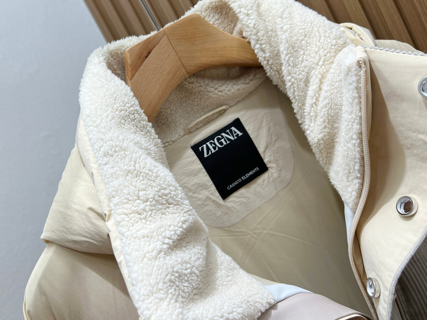 코어 다운 재킷 (core down jacket)