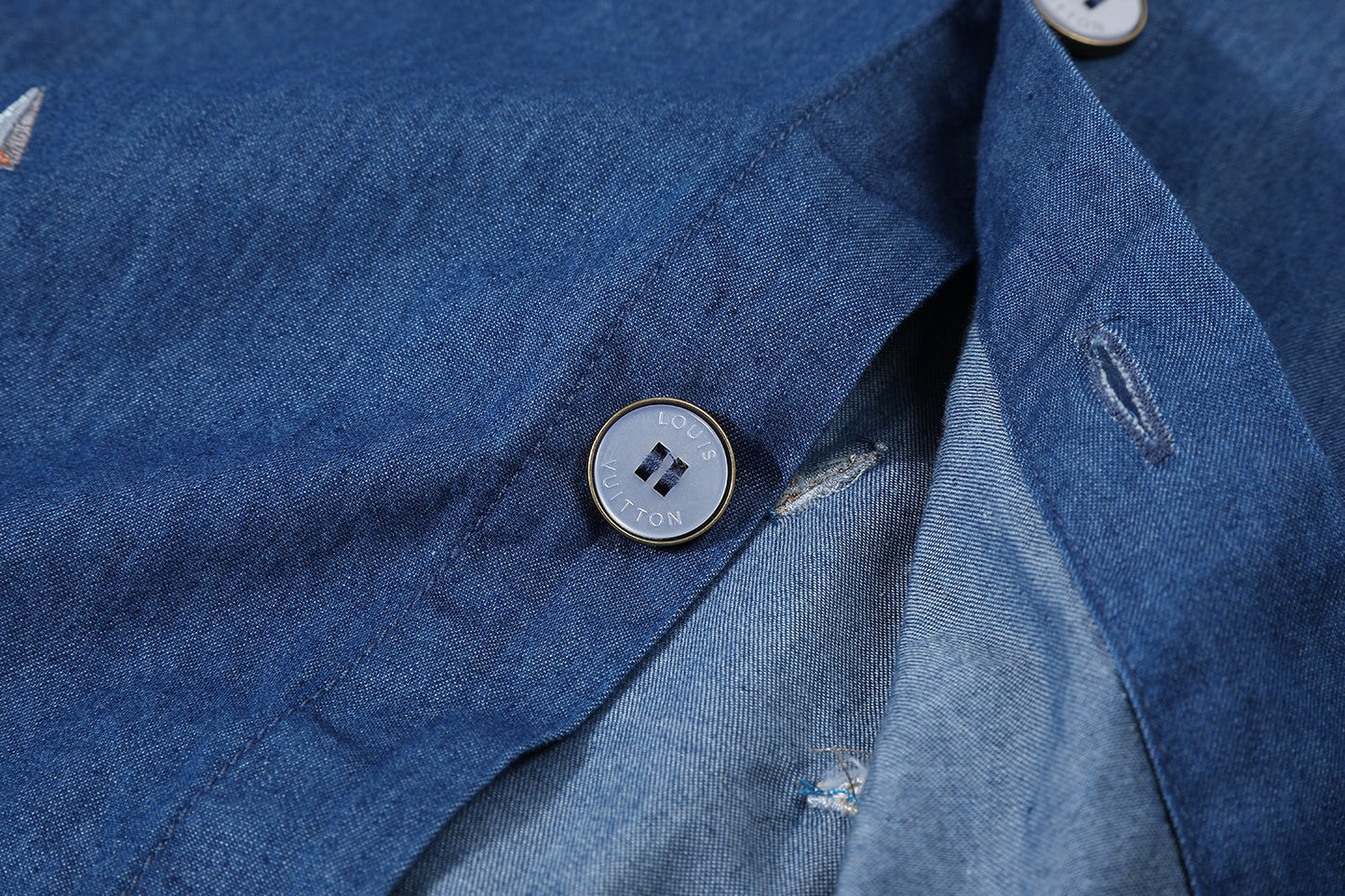 샴브레이 셔츠 (Chambray shirt)