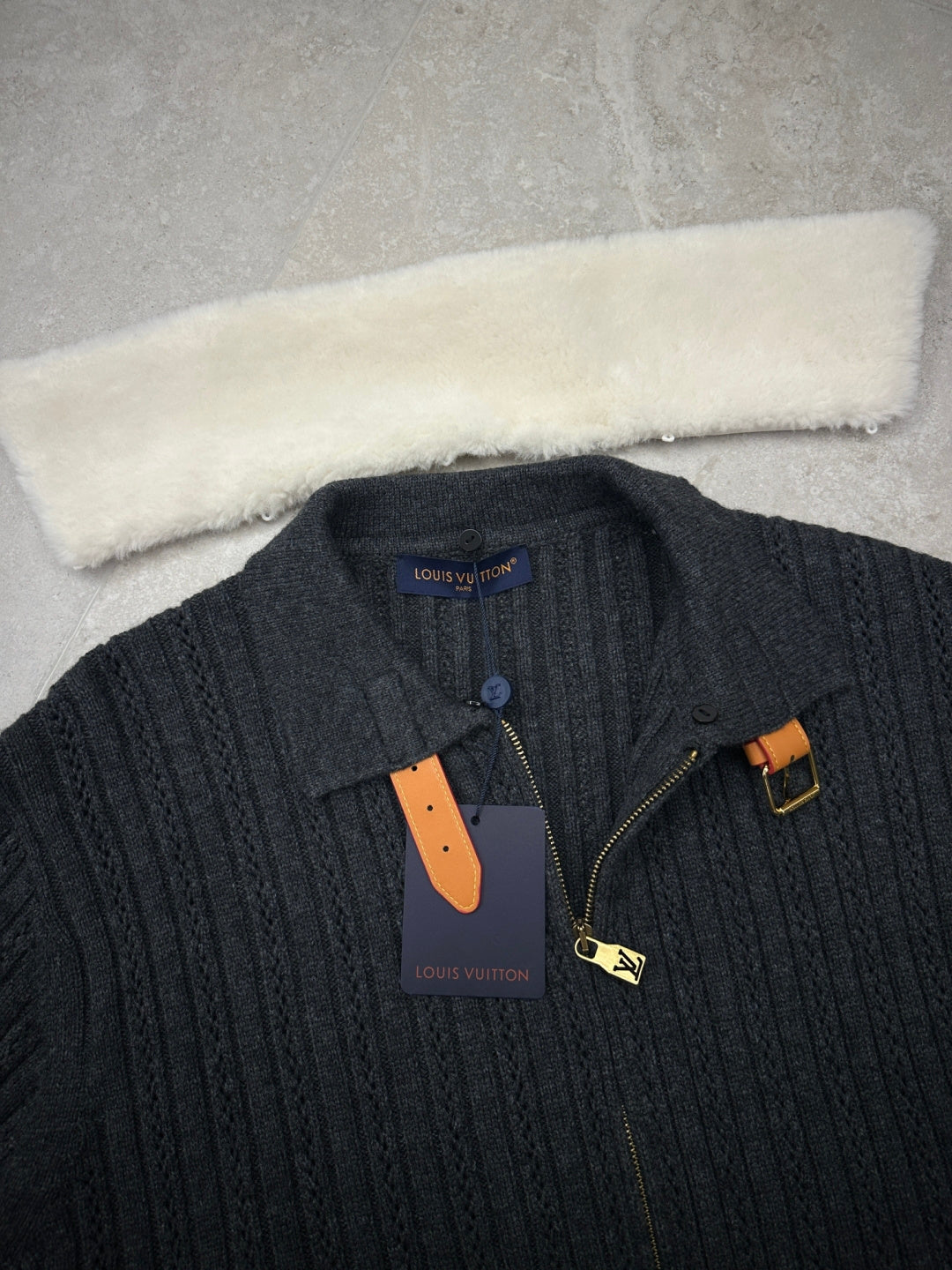 퍼 칼라 가디건 (Fur collar cardigan)