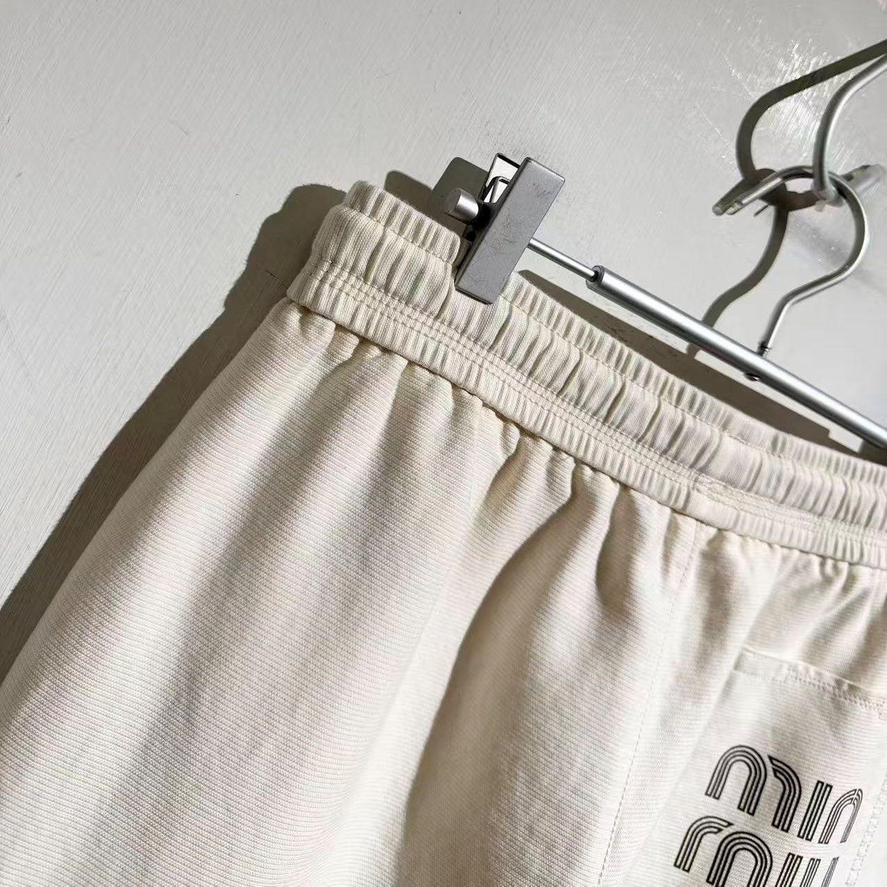 레그 트레이닝바지 (Leg training pants)