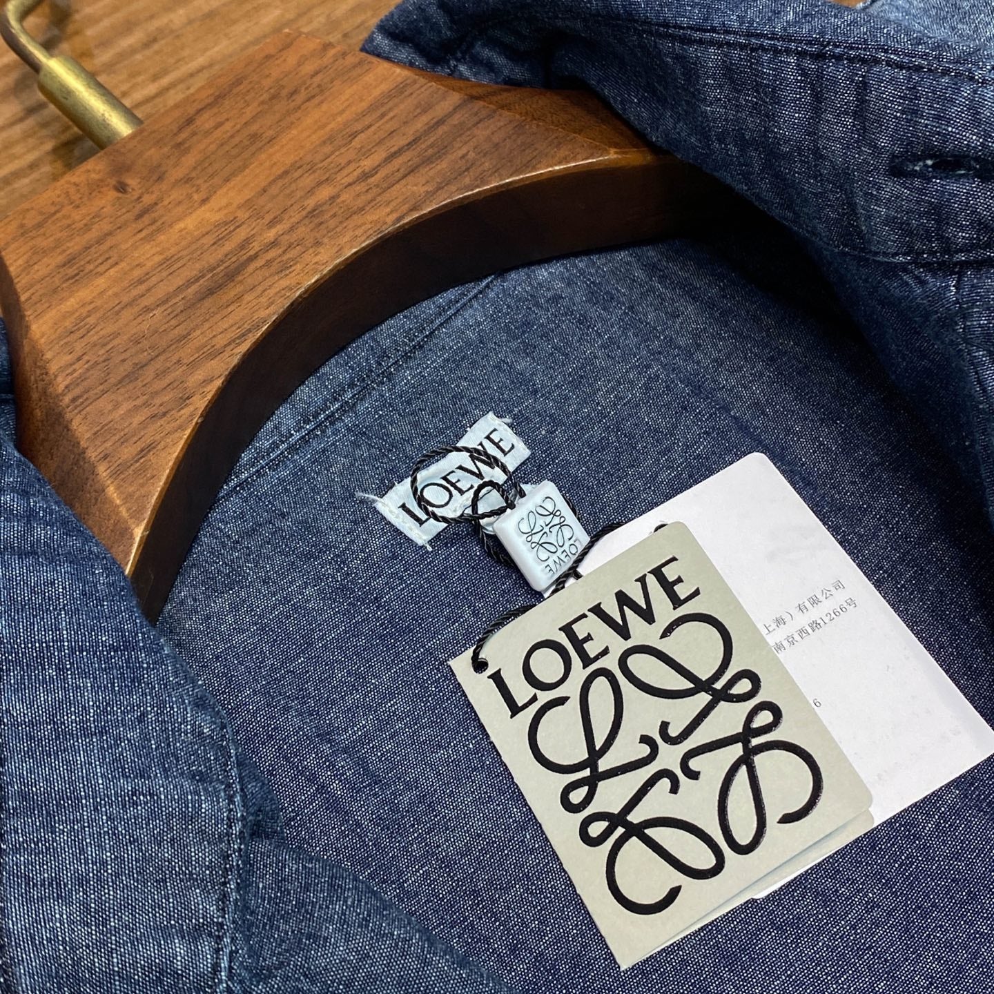 그라데이션 데님셔츠 (gradient denim shirt)