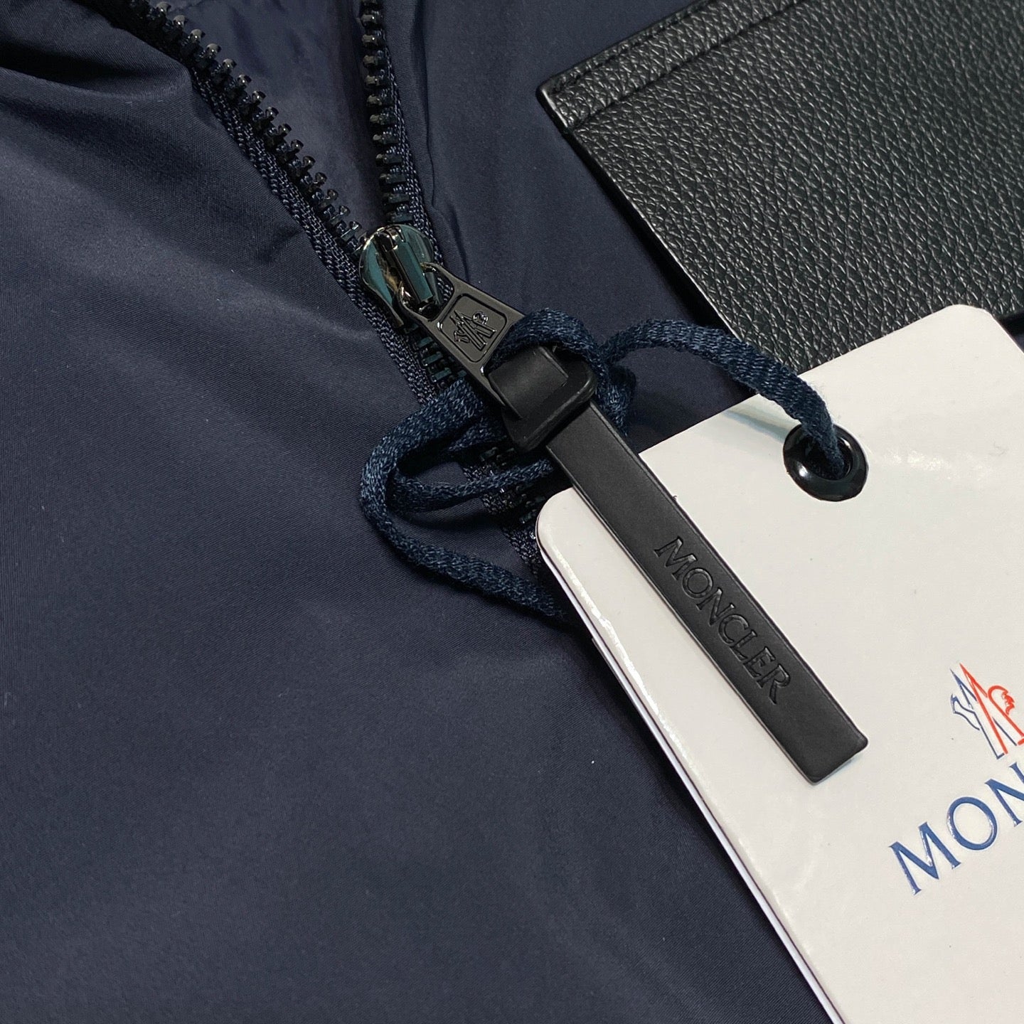 플랩포켓 패딩 (Flap pocket padding)