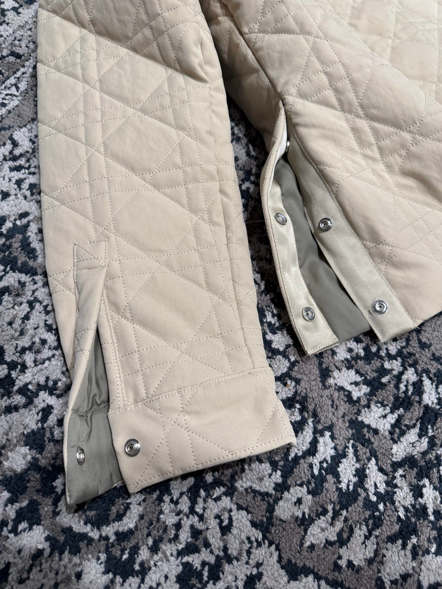 까나쥬 패턴 재킷 (Cannage pattern jacket)