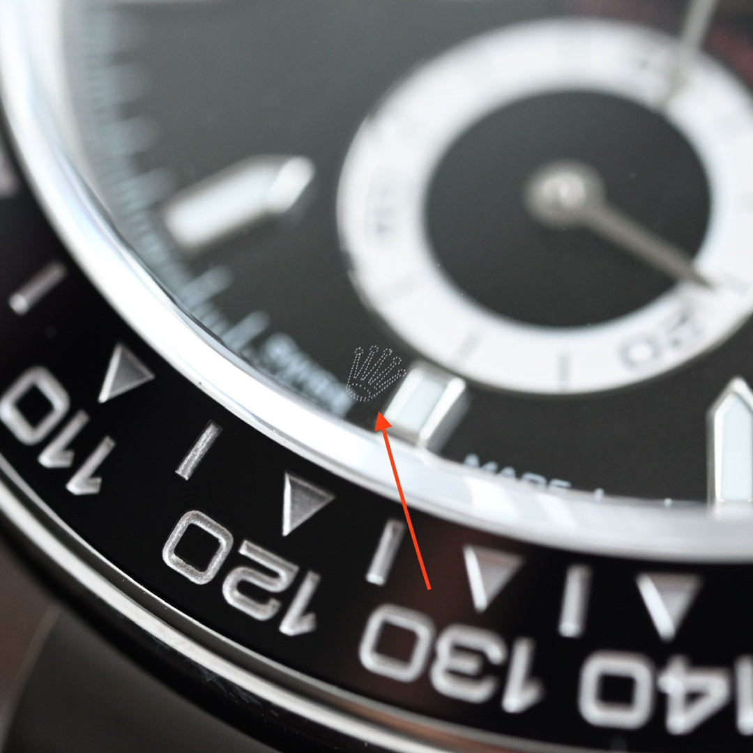 화이트 다이얼 (White Dial)