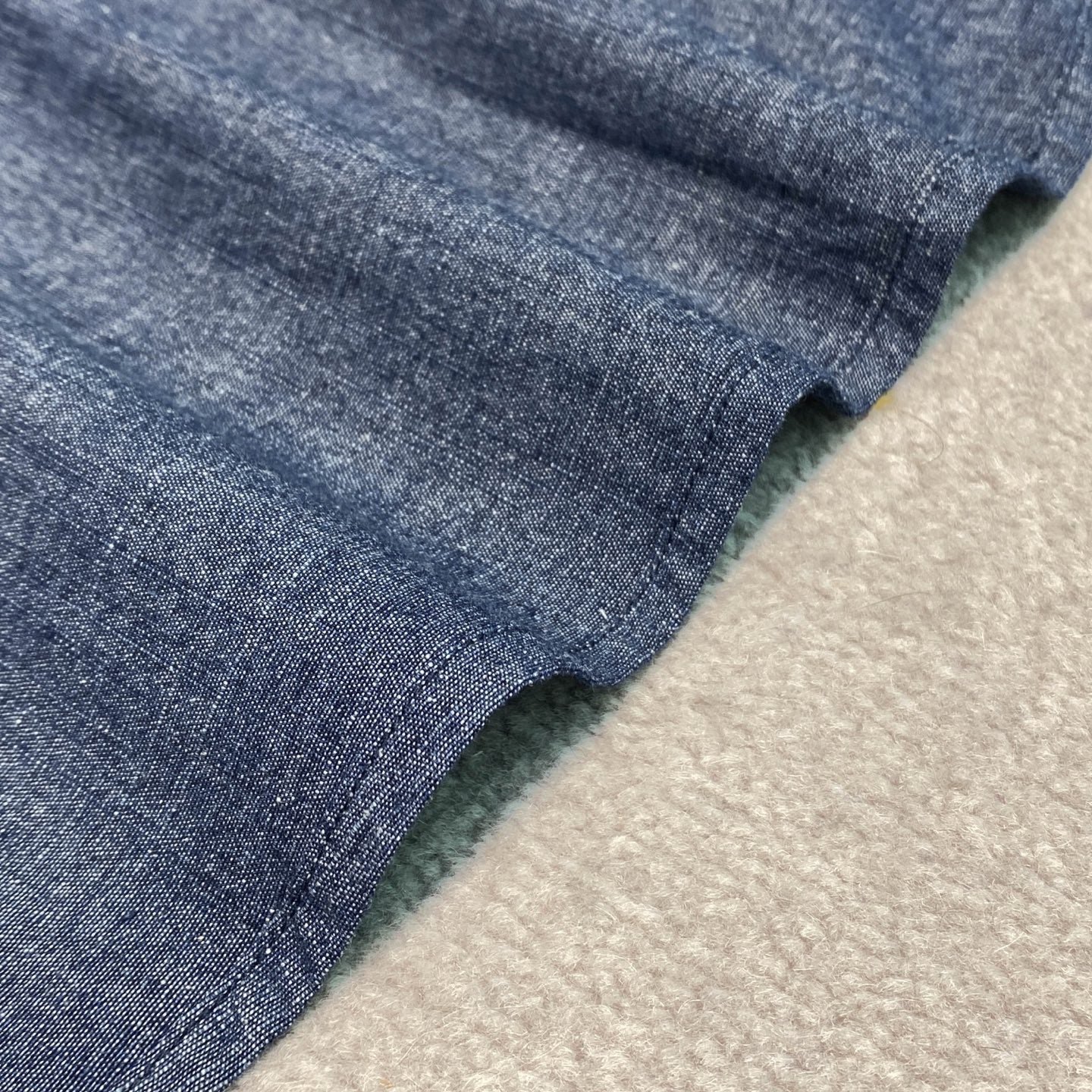 그라데이션 데님셔츠 (gradient denim shirt)
