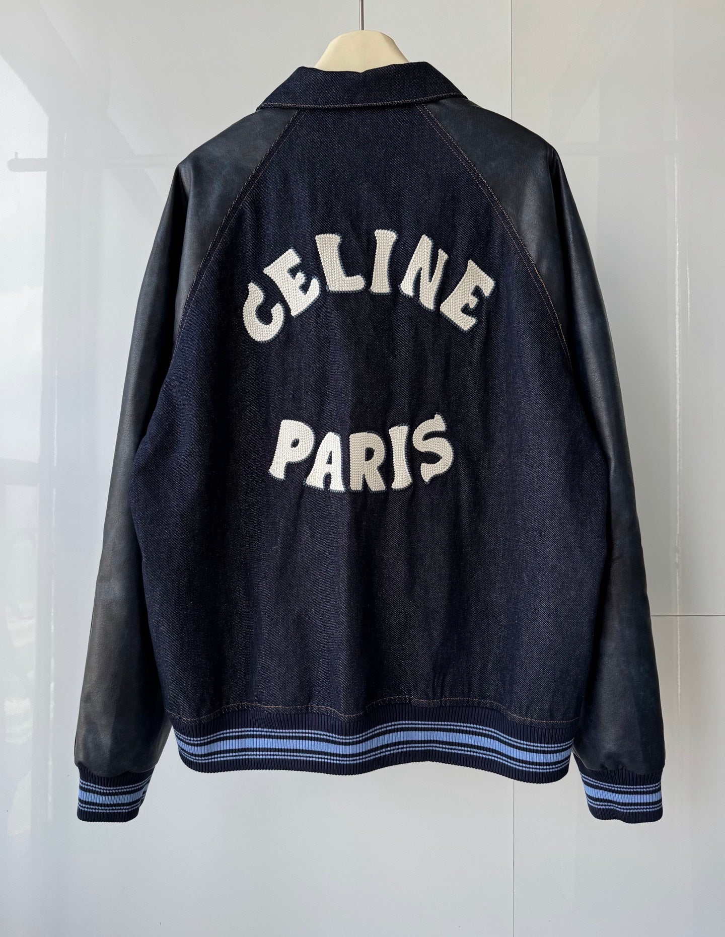 슬리브 자켓 (sleeve jacket)