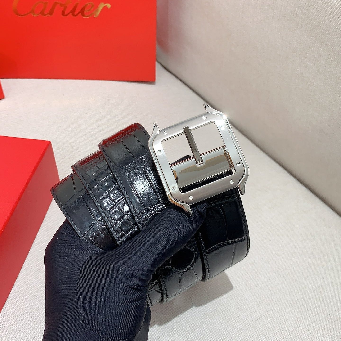 핀 버클 벨트 (pin buckle belt)
