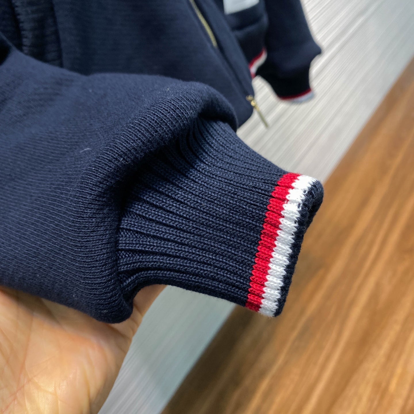 헤비웨이트 저지 (Heavyweight Jersey)