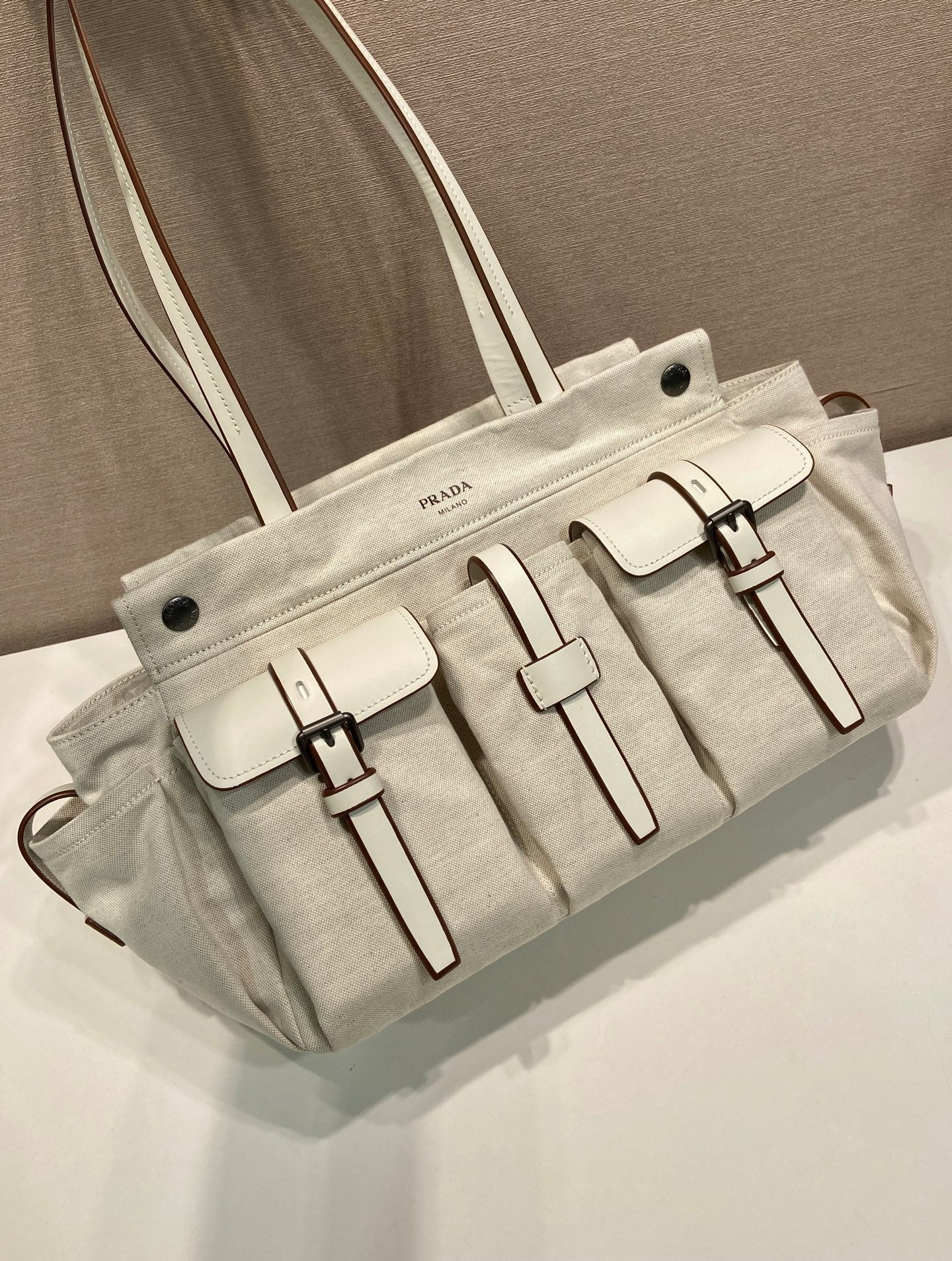 루트 캔버스 토트백 (Root Canvas Tote Bag)