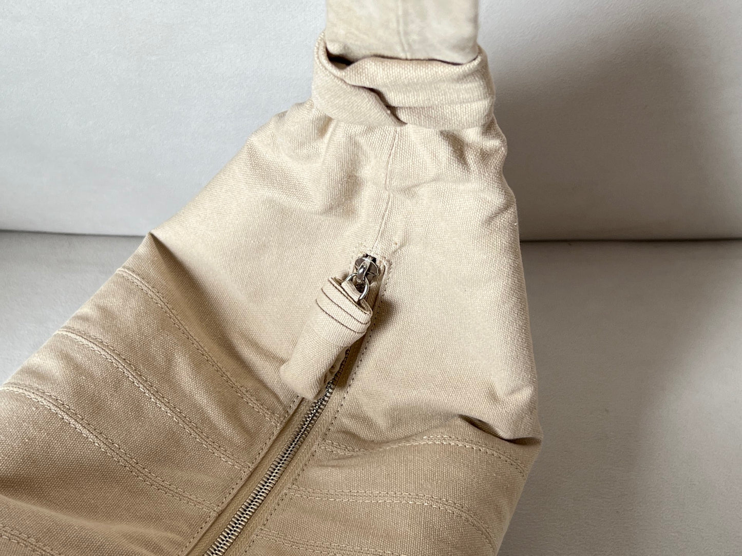 크루아상 백 (croissant bag)