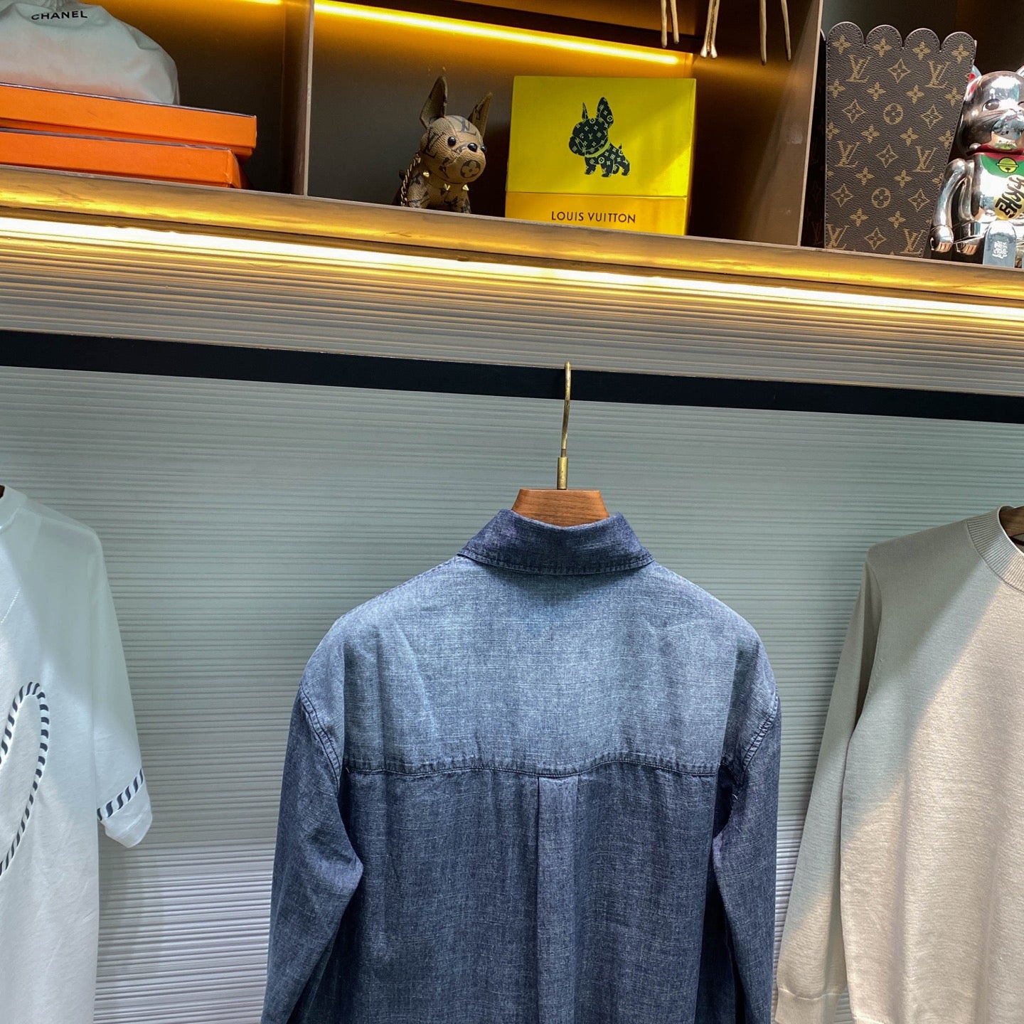 그라데이션 데님셔츠 (gradient denim shirt)