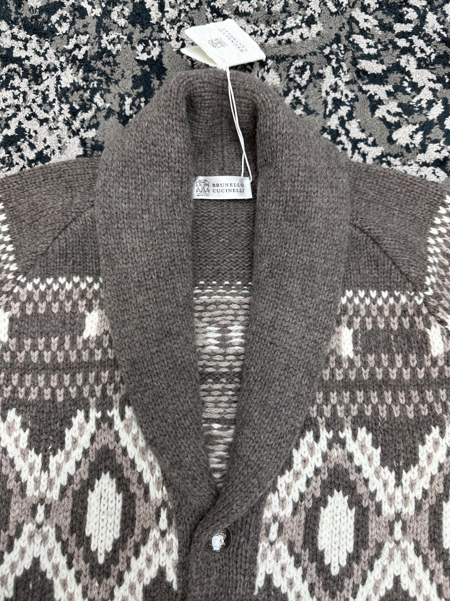 브레스티드 가디건 (breasted cardigan)