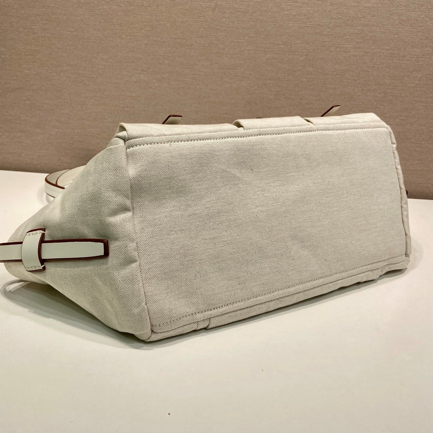 루트 캔버스 토트백 (Root Canvas Tote Bag)
