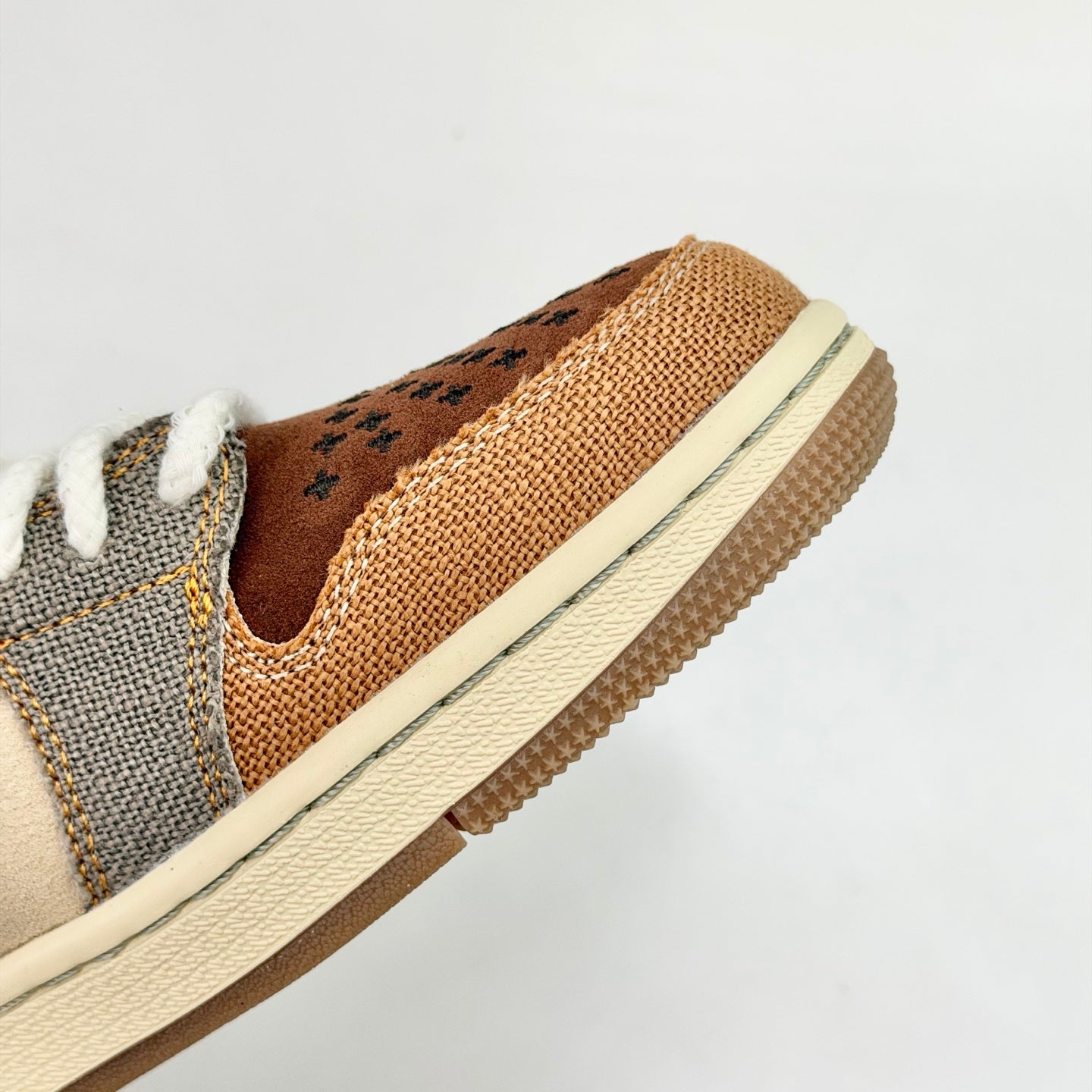 조던1 X 자이언 윌리엄스 스니커즈 (Jordan 1 X Zion Williams Sneakers)