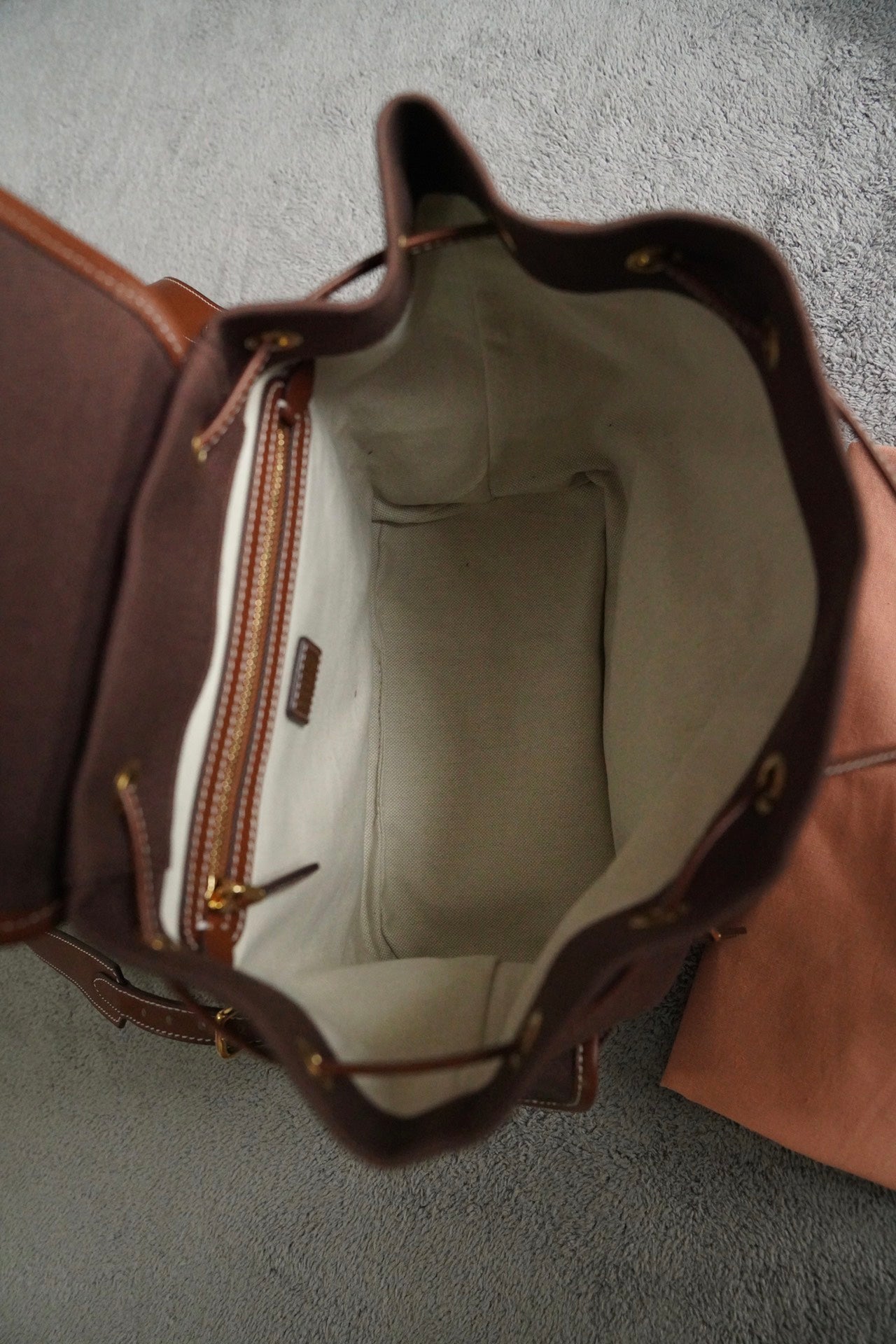 모카 백팩 (mocha backpack)