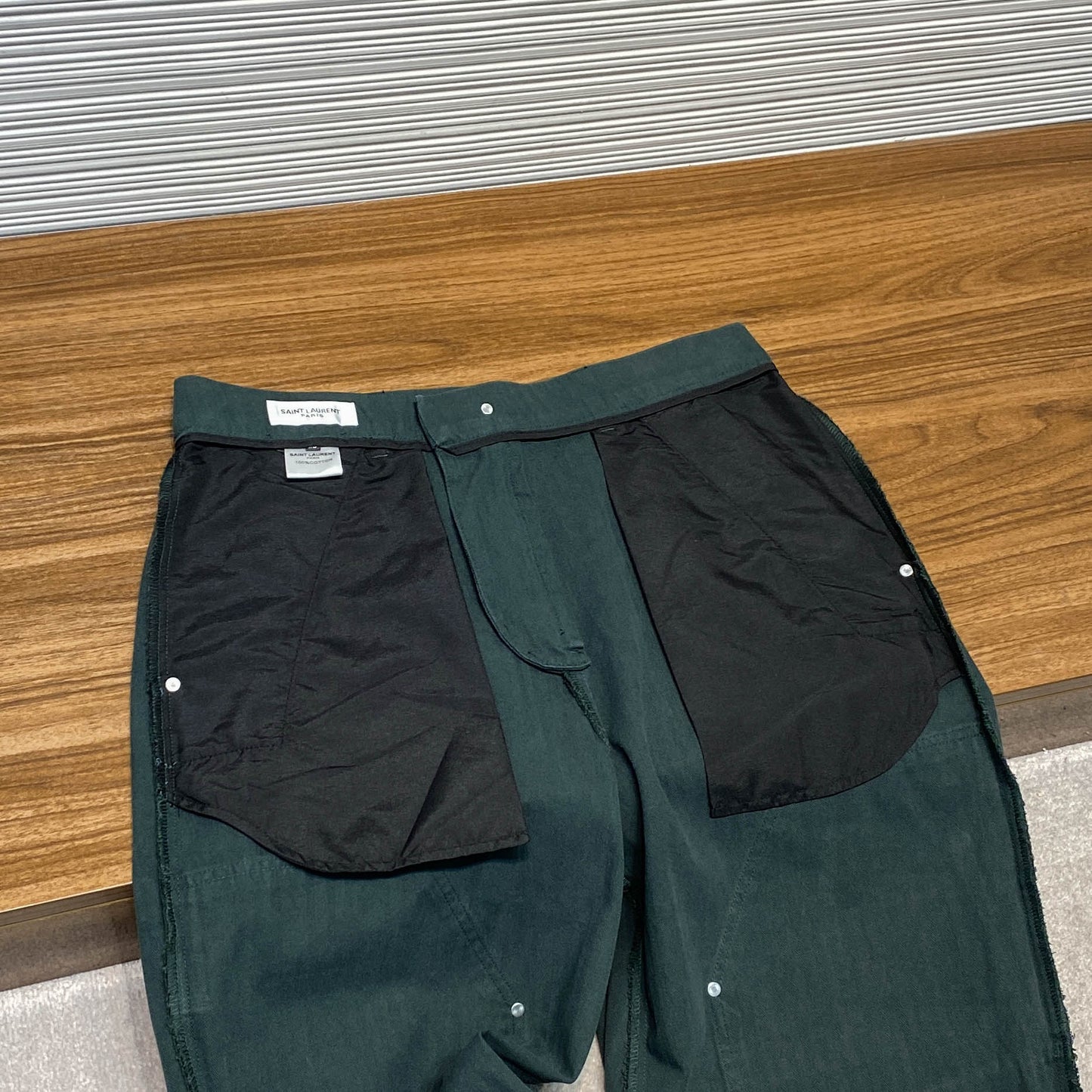 헤링본 코튼 카고바지 (Herringbone Cotton Cargo Pants)