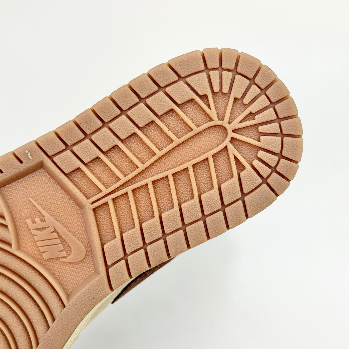 조던1 X 자이언 윌리엄스 스니커즈 (Jordan 1 X Zion Williams Sneakers)