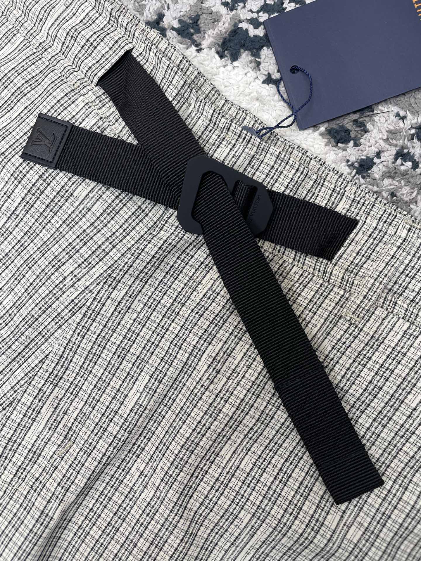 테일러링 윈드브레이크 셋업 (Tailored Windbreaker Set)