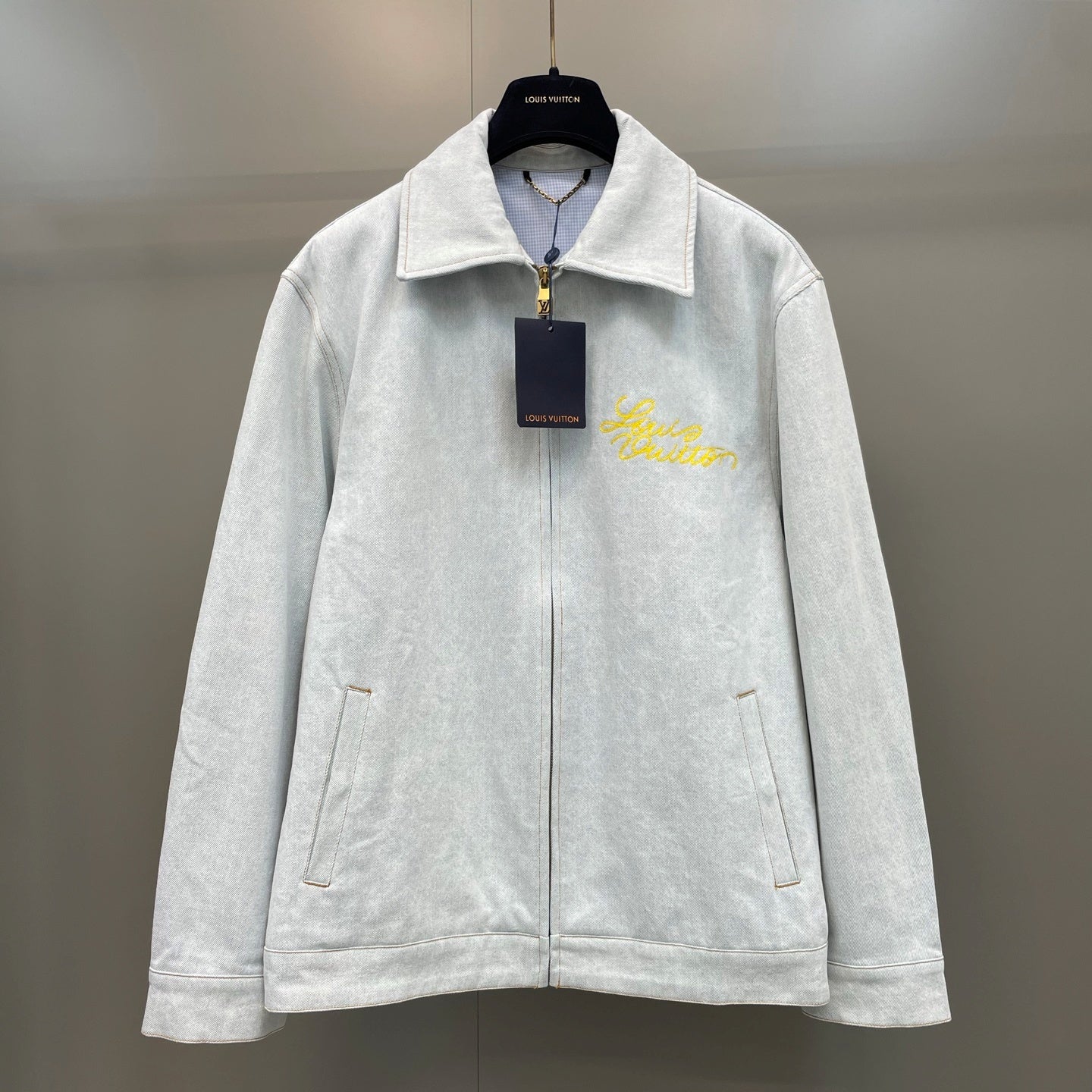 자수 로고 데님자켓 (Embroidered logo denim jacket)
