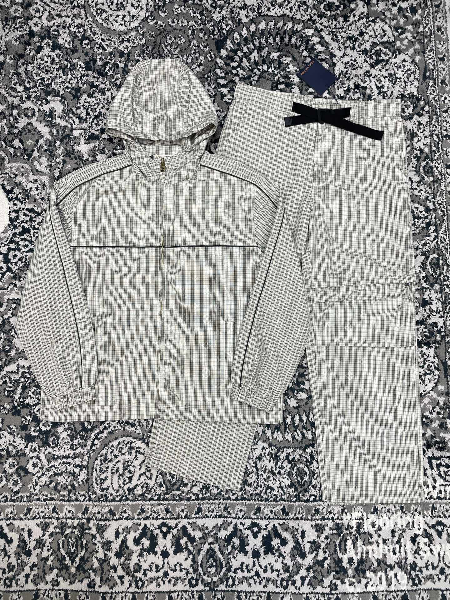 테일러링 윈드브레이크 셋업 (Tailored Windbreaker Set)