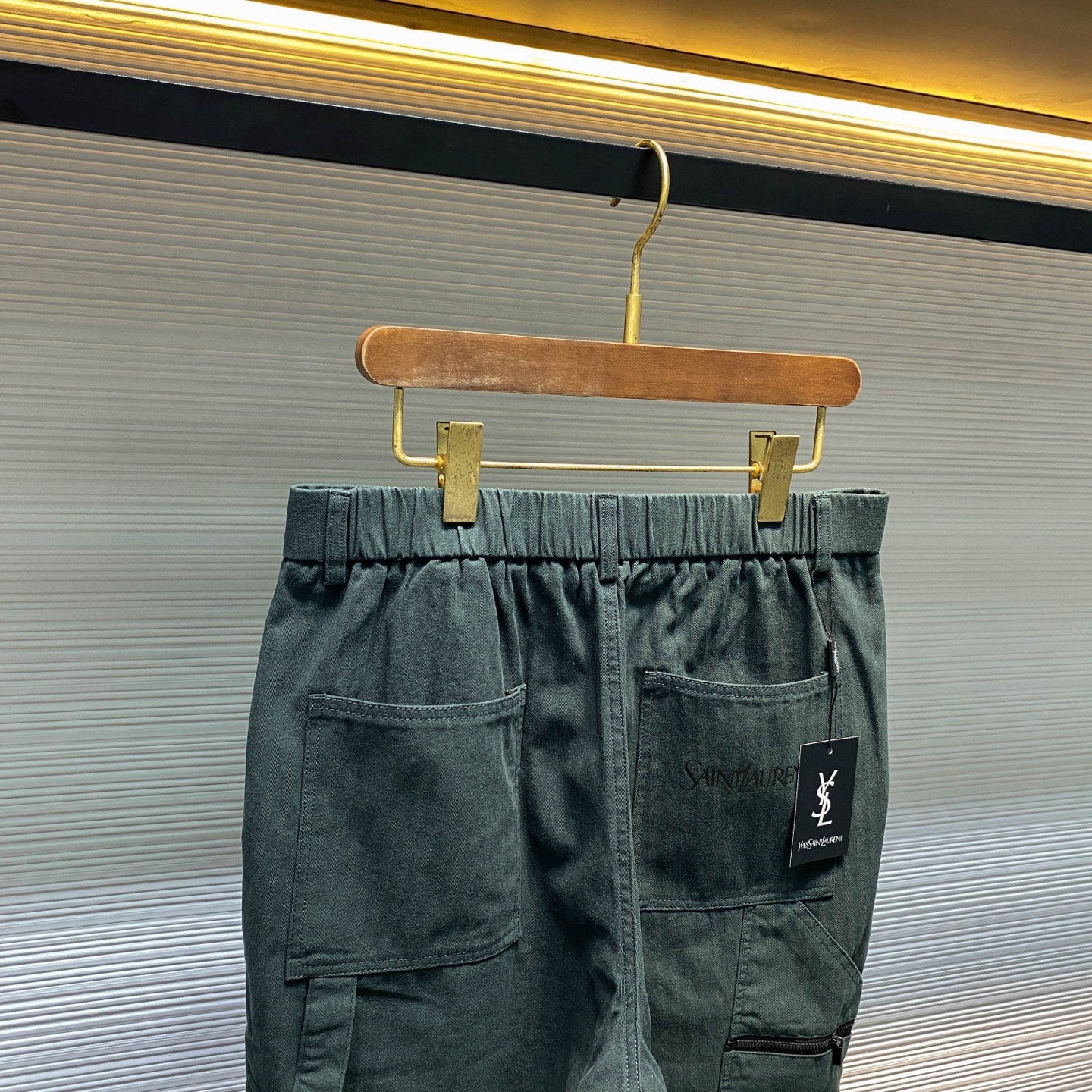 헤링본 코튼 카고바지 (Herringbone Cotton Cargo Pants)