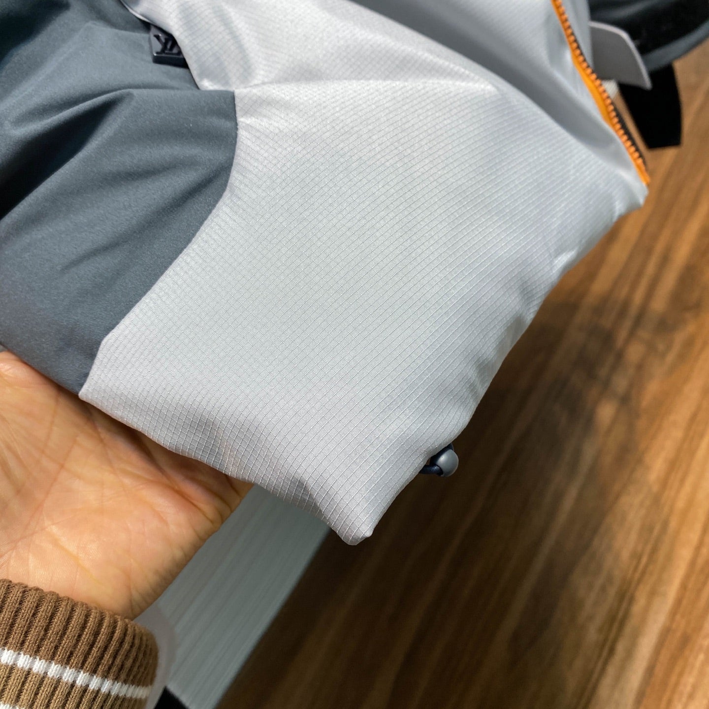 컬러 블록 패딩 (color block padding)