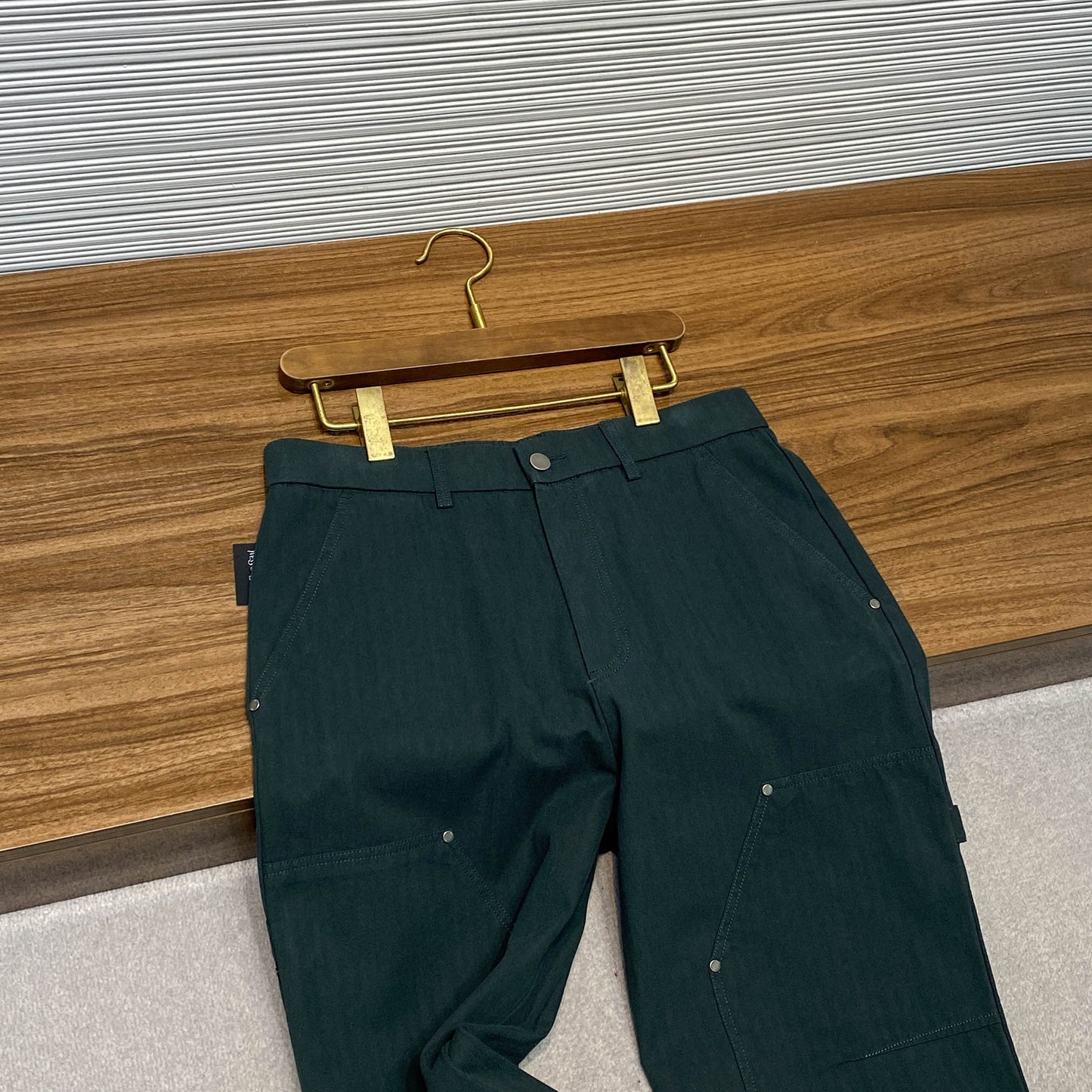 헤링본 코튼 카고바지 (Herringbone Cotton Cargo Pants)