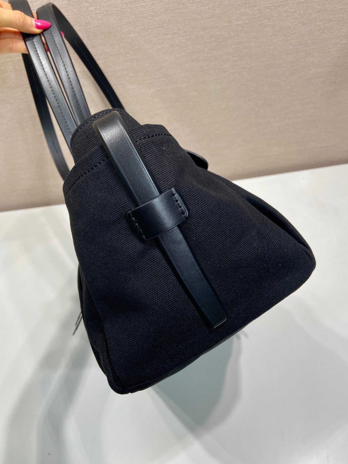루트 캔버스 토트백 (Root Canvas Tote Bag)