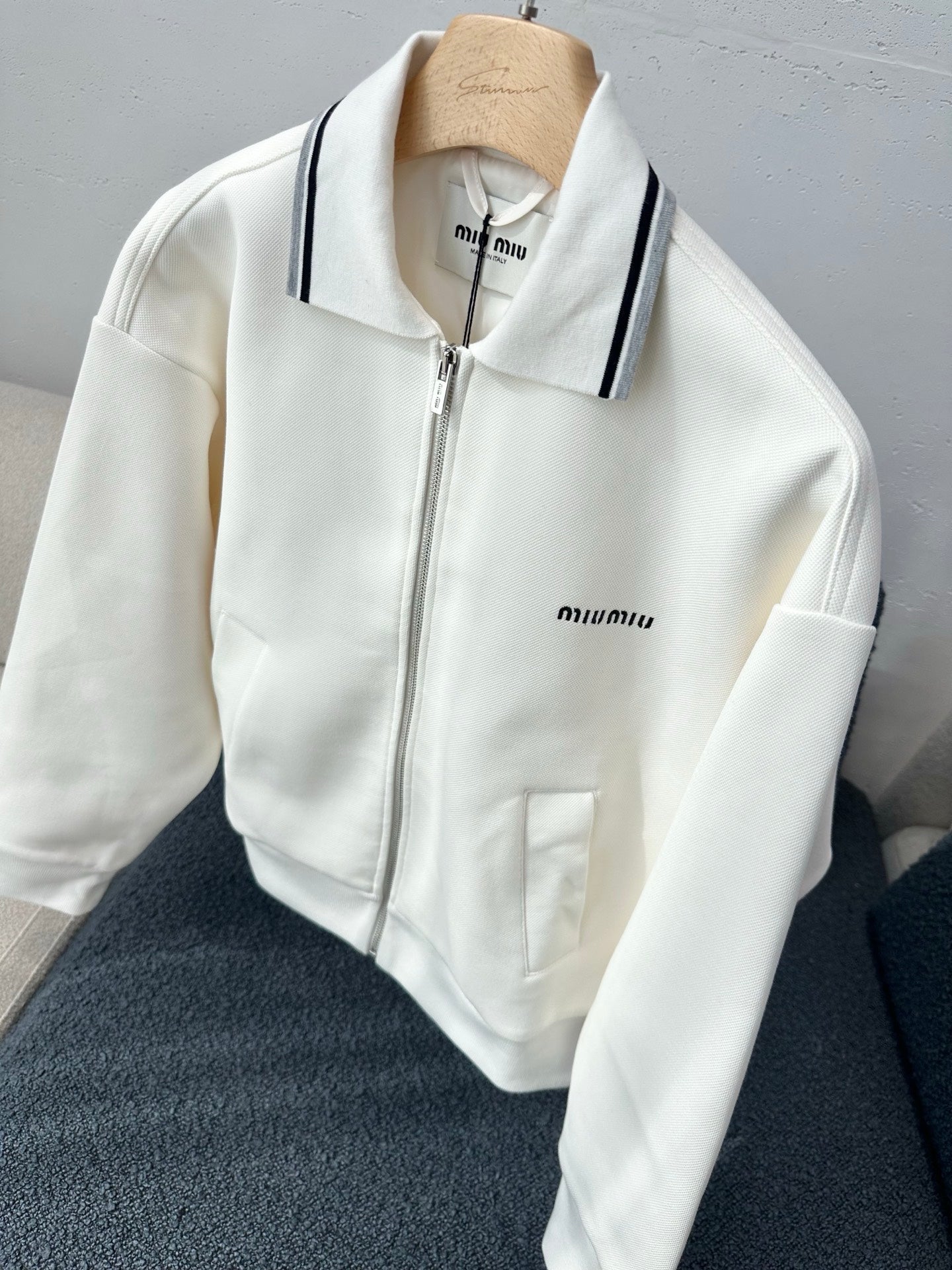 라펠 디테일 자켓 (lapel detail jacket)