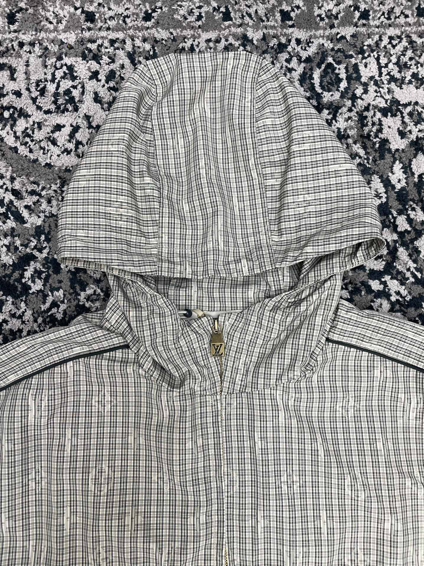 테일러링 윈드브레이크 셋업 (Tailored Windbreaker Set)