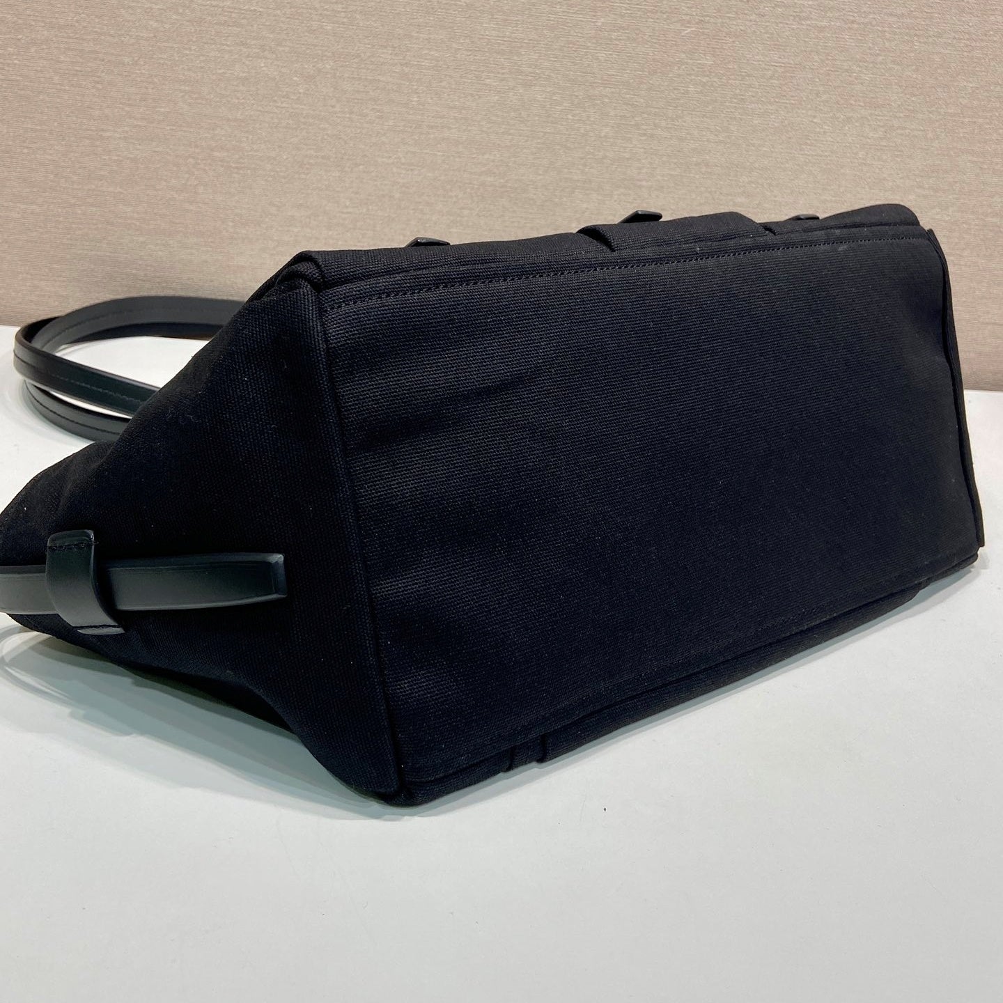 루트 캔버스 토트백 (Root Canvas Tote Bag)