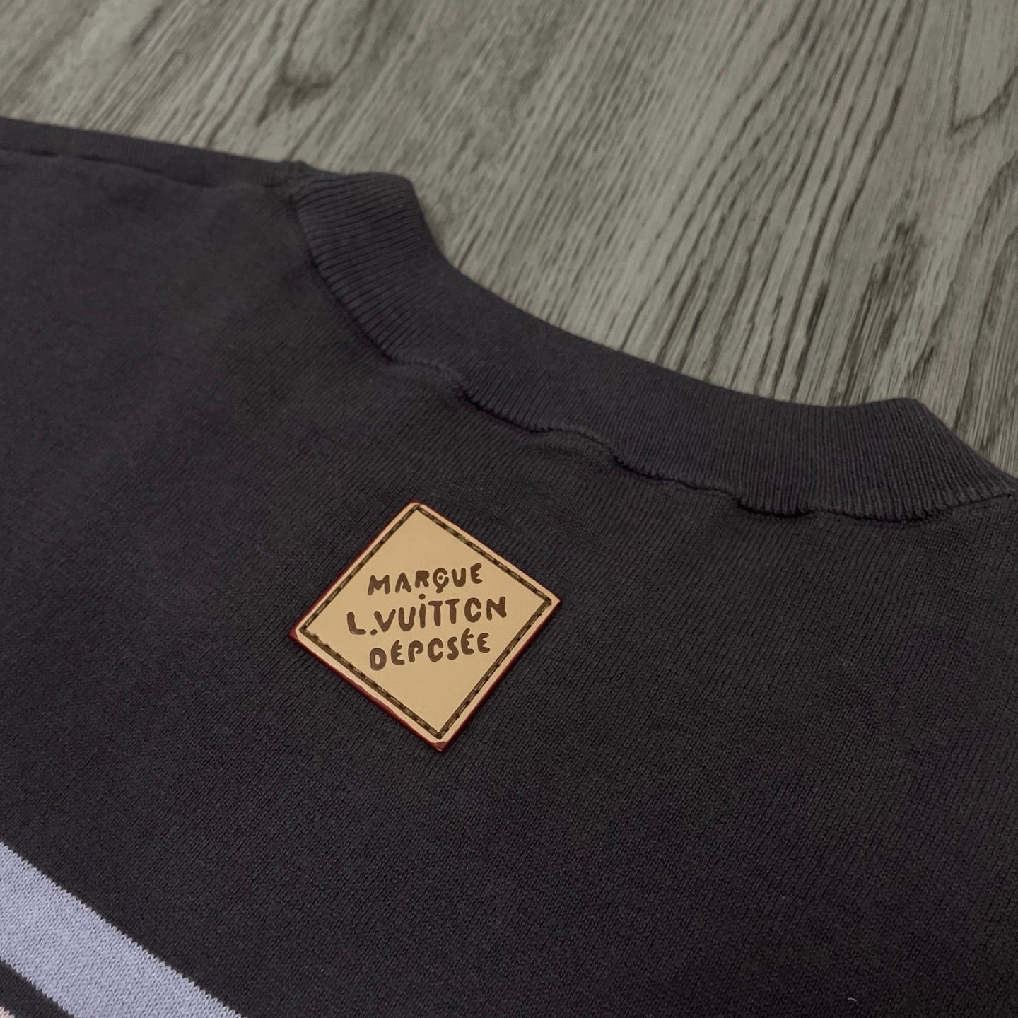 항필링 티셔츠 (Anti-pilling T-shirt)