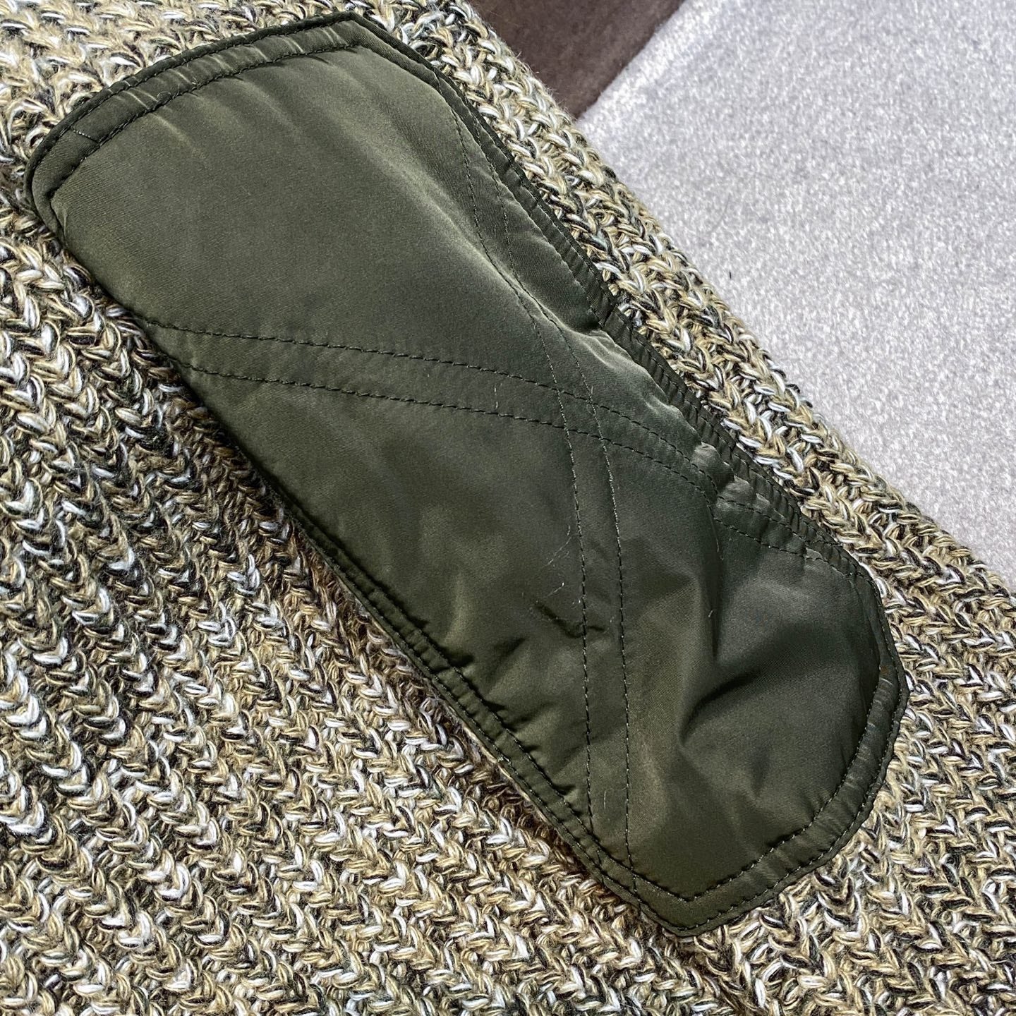 플로럴 니트터틀넥 (Floral knit turtleneck)