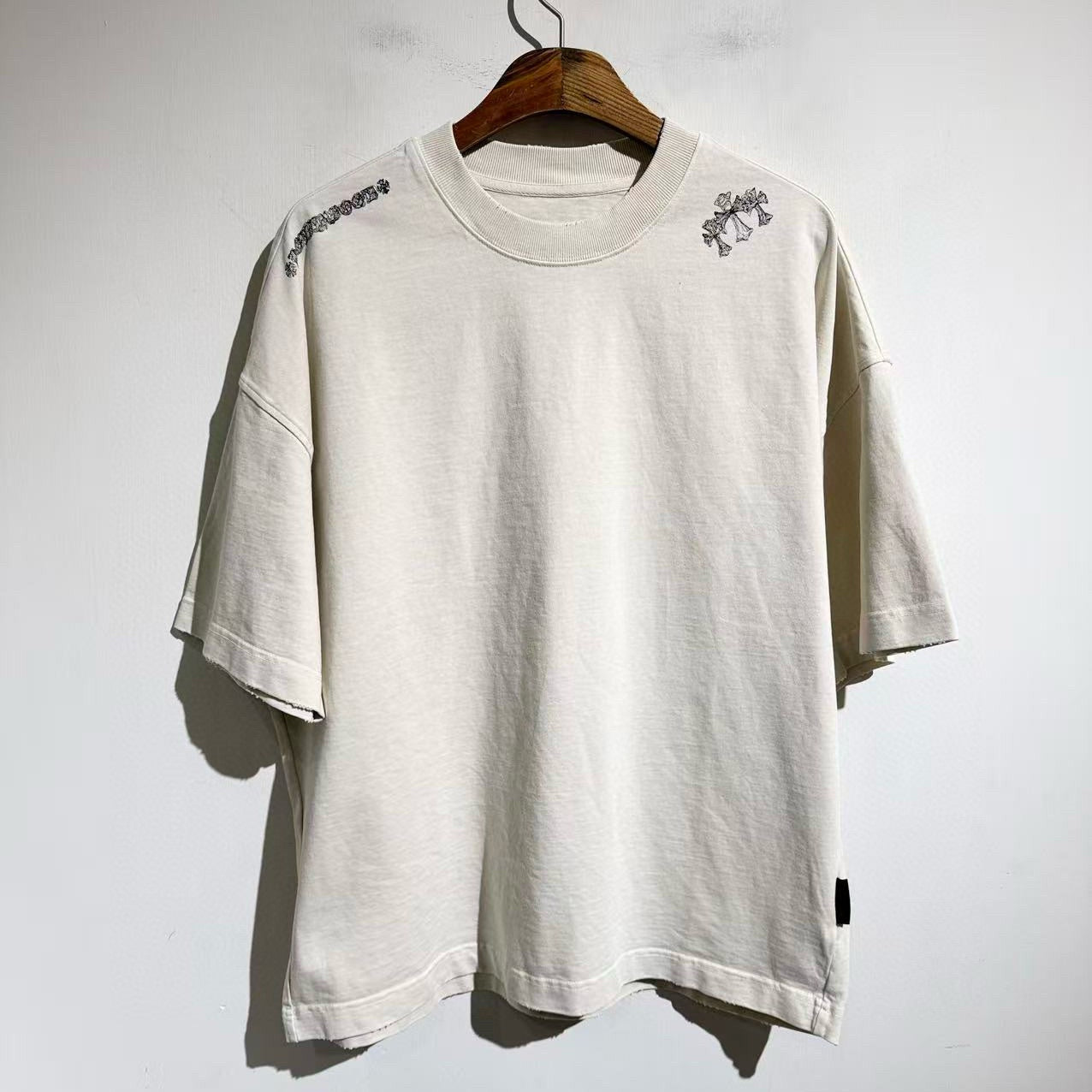 그래피티 티셔츠 (graffiti t shirt)