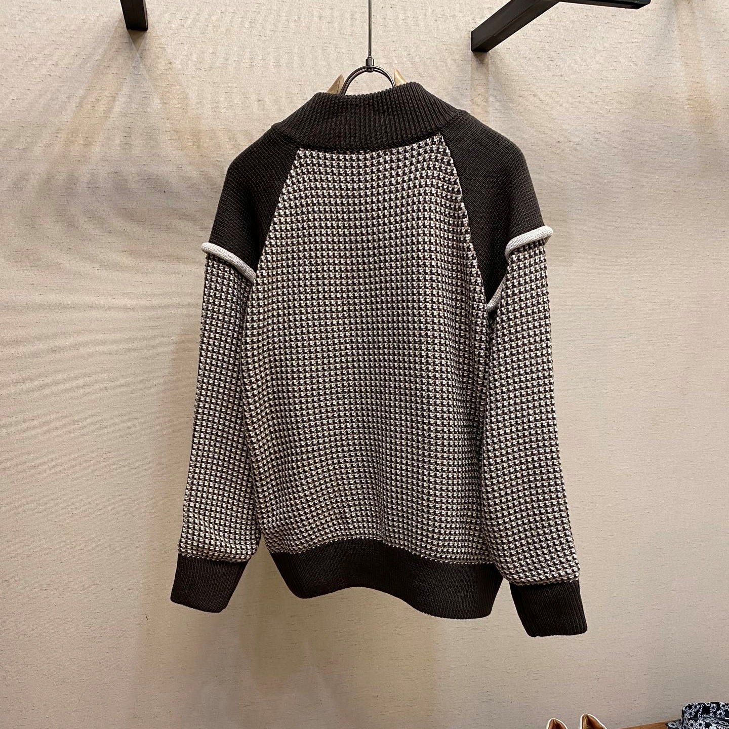 봄버 체크 가디건 (Bomber check cardigan)