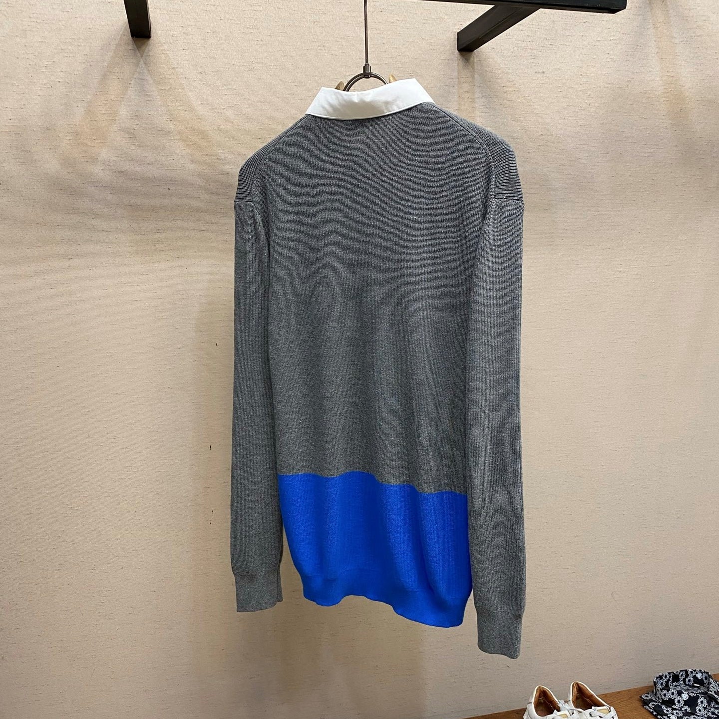 컬러블록 니트 맨투맨 (Color-block knit sweatshirt)