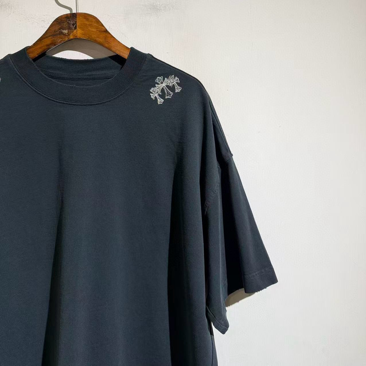 그래피티 티셔츠 (graffiti t shirt)