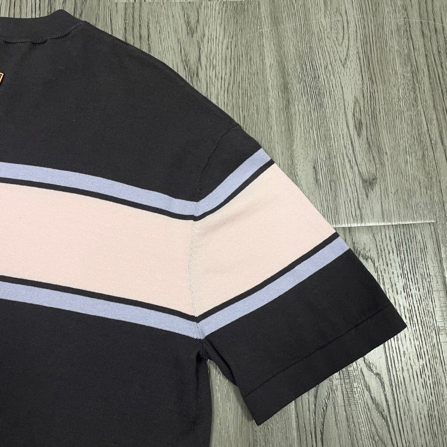 항필링 티셔츠 (Anti-pilling T-shirt)