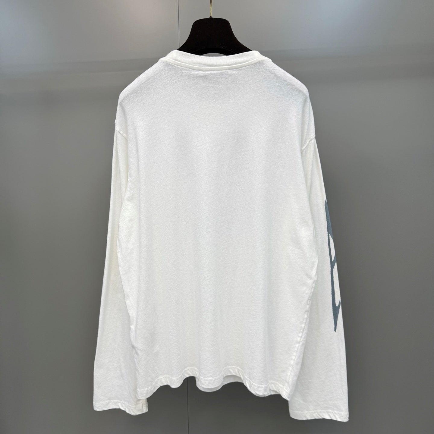 눈송이 패턴 맨투맨 (Snowflake pattern sweatshirt)