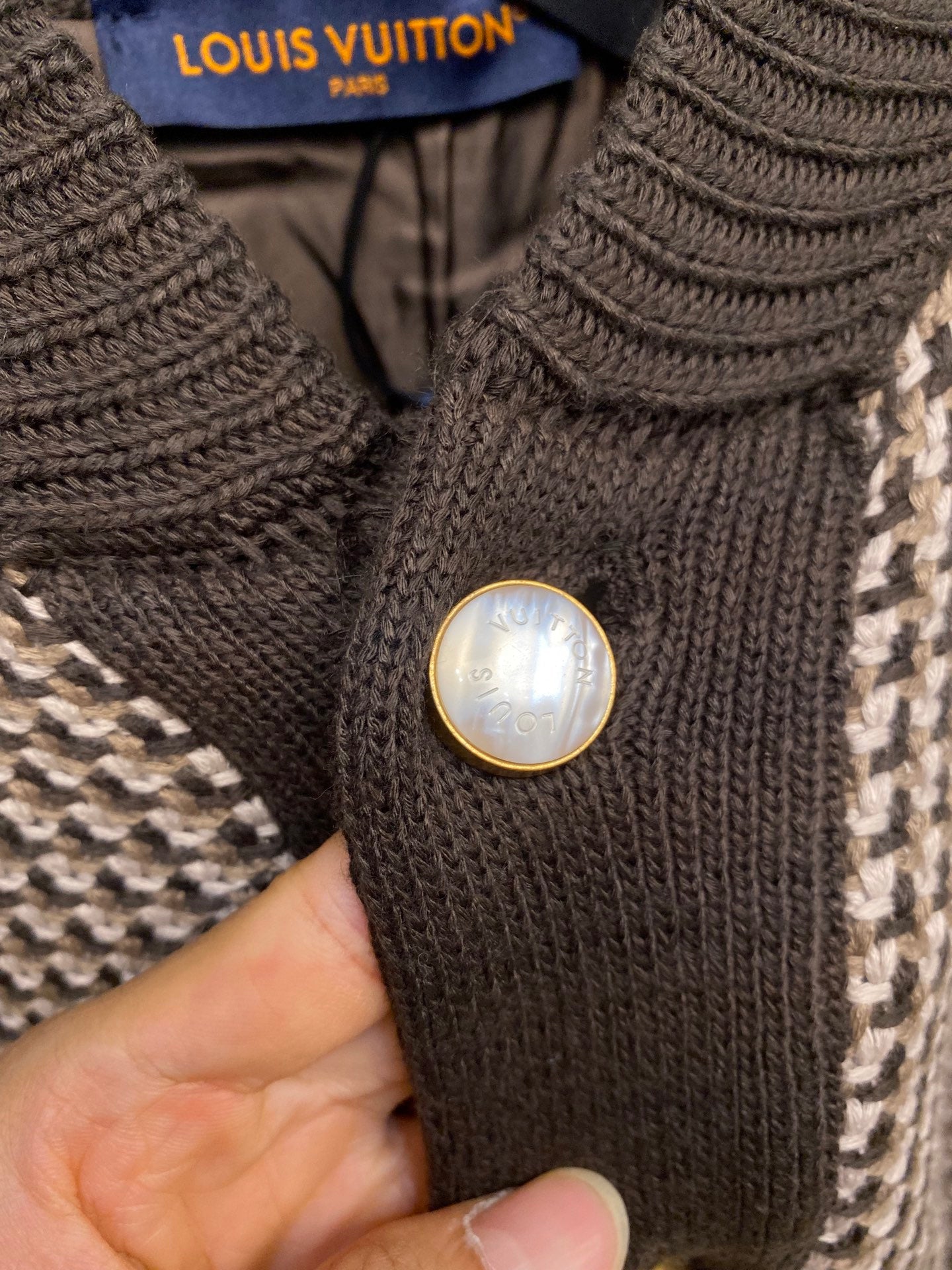 봄버 체크 가디건 (Bomber check cardigan)