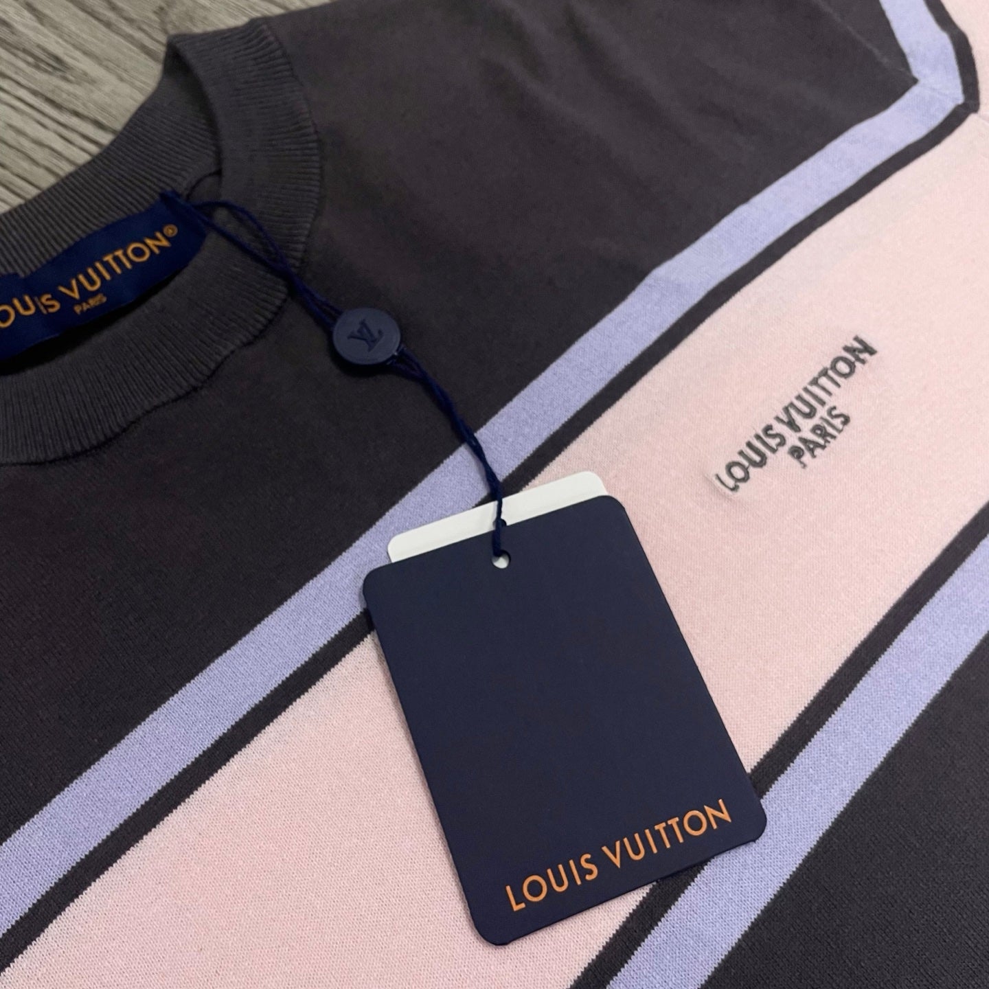 항필링 티셔츠 (Anti-pilling T-shirt)