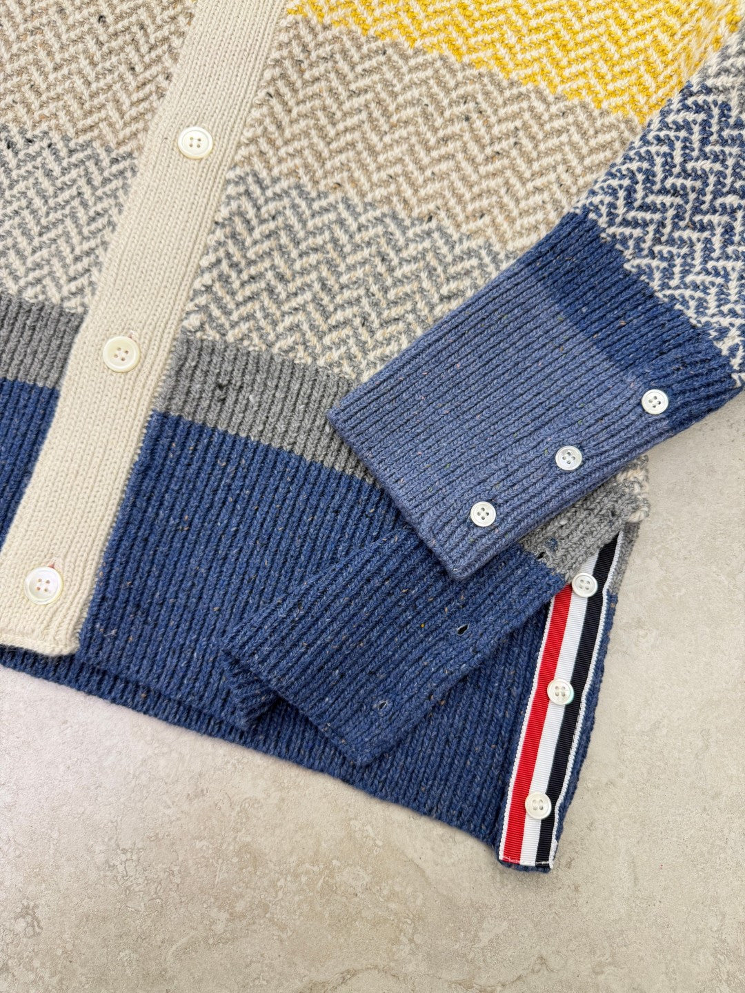 컬러 블록 가디건 (Color block cardigan)