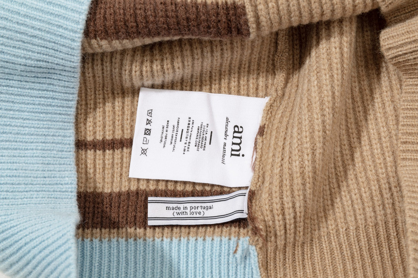 콘트라스트 니트티 (Contrast knit tee)