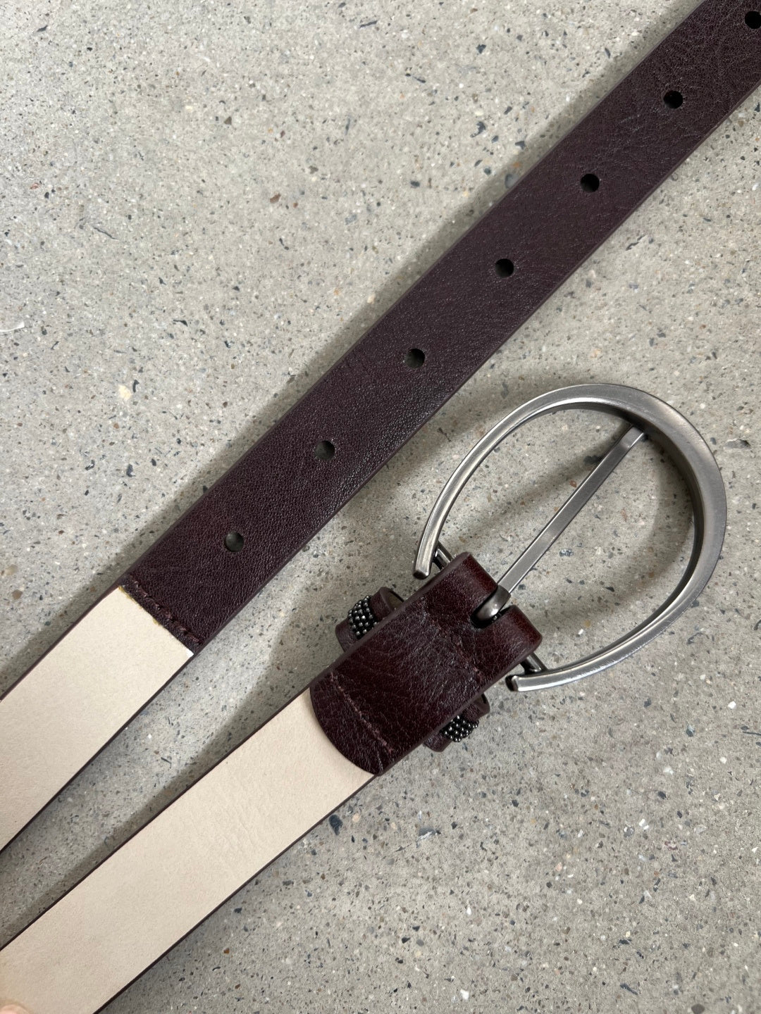 텍스처드 벨트 (textured belt)