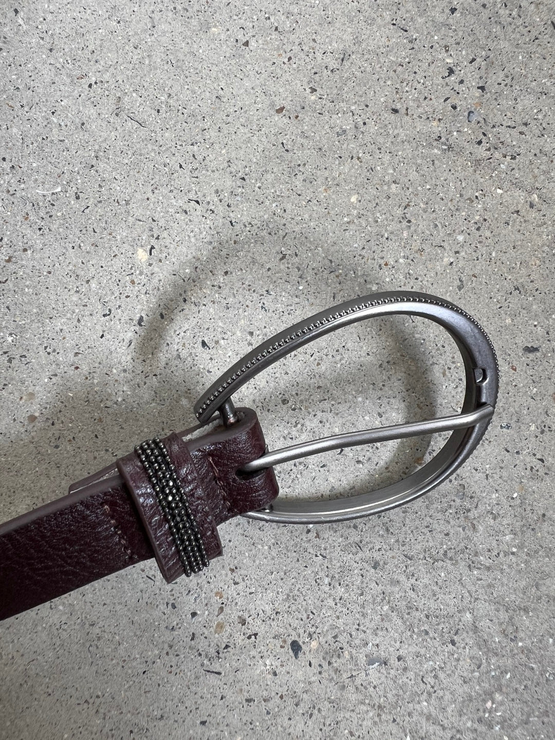 텍스처드 벨트 (textured belt)