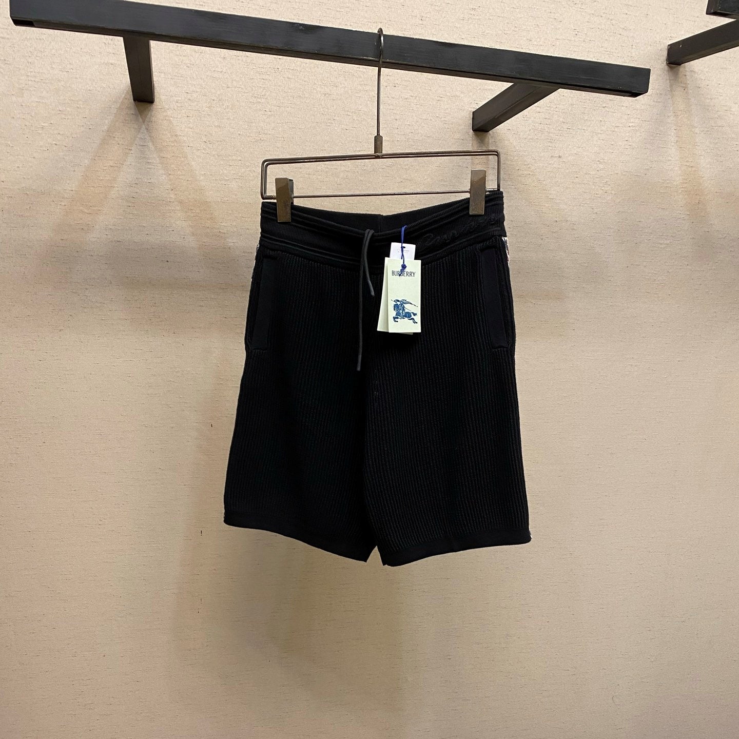 패턴 니트 쇼츠 (Patterned knit shorts)