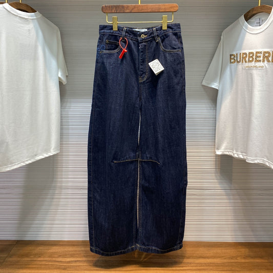 테이퍼드 청바지 (Tapered Jeans)